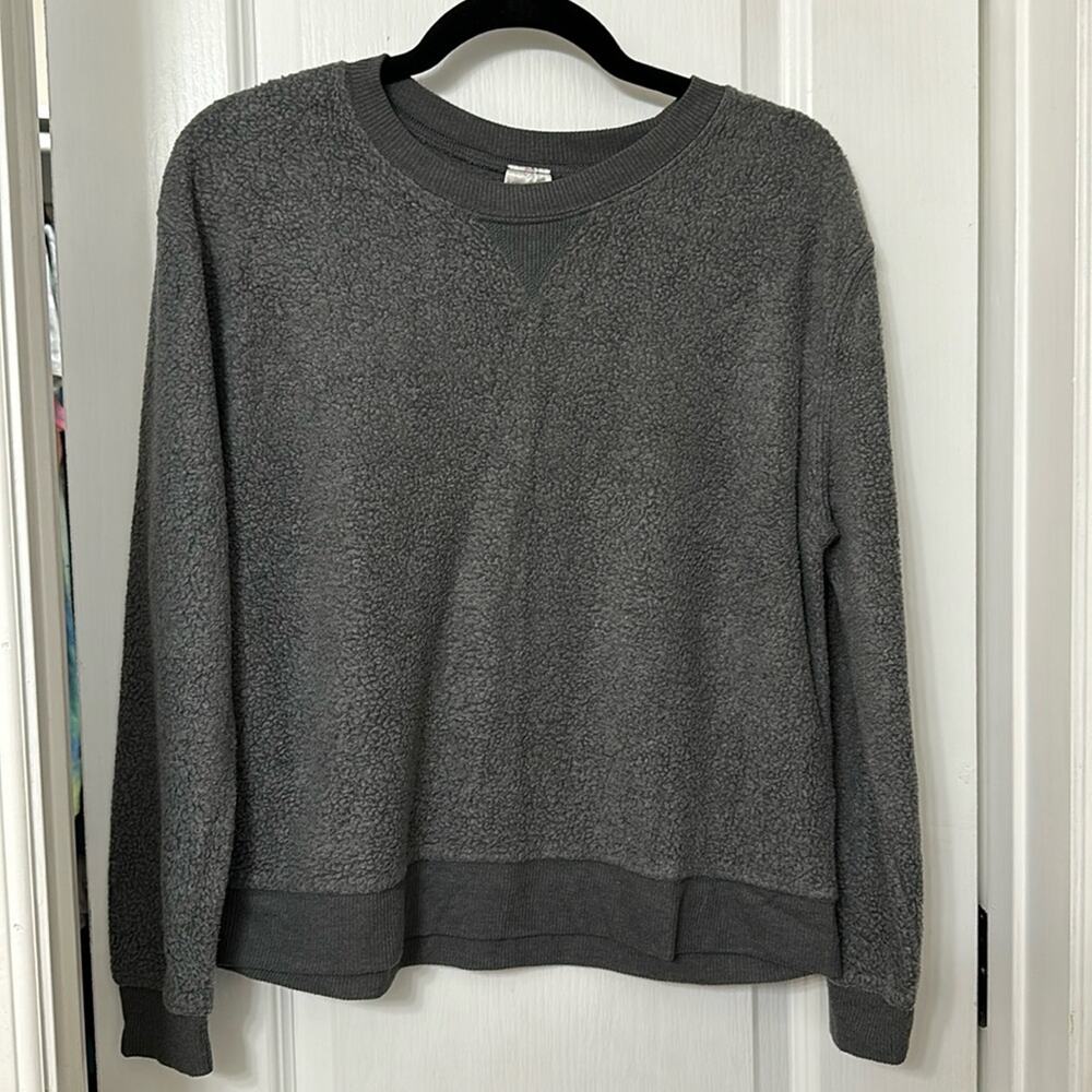 Gray No boundaries sweater size M